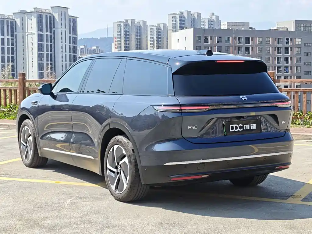 NIO ES8 — миниатюра 4