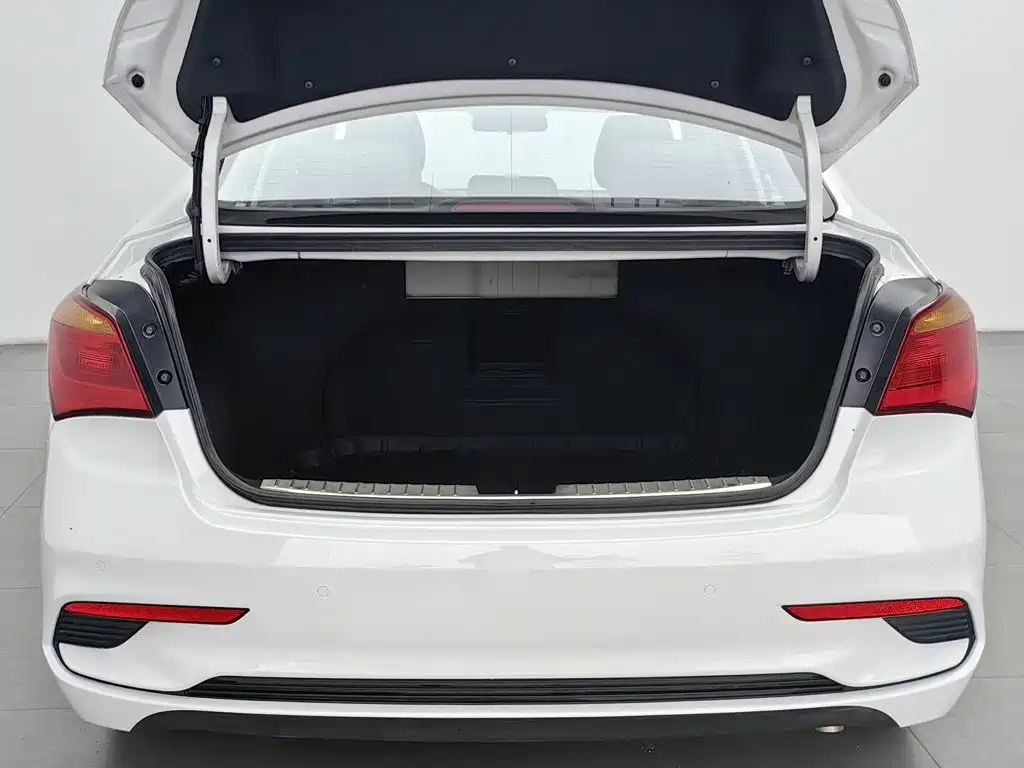 Hyundai Mistra — миниатюра 16