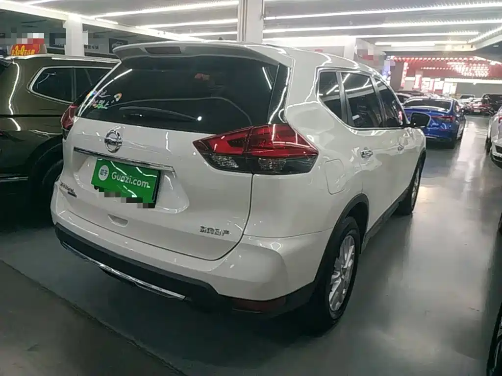 Nissan X-Trail — миниатюра 7