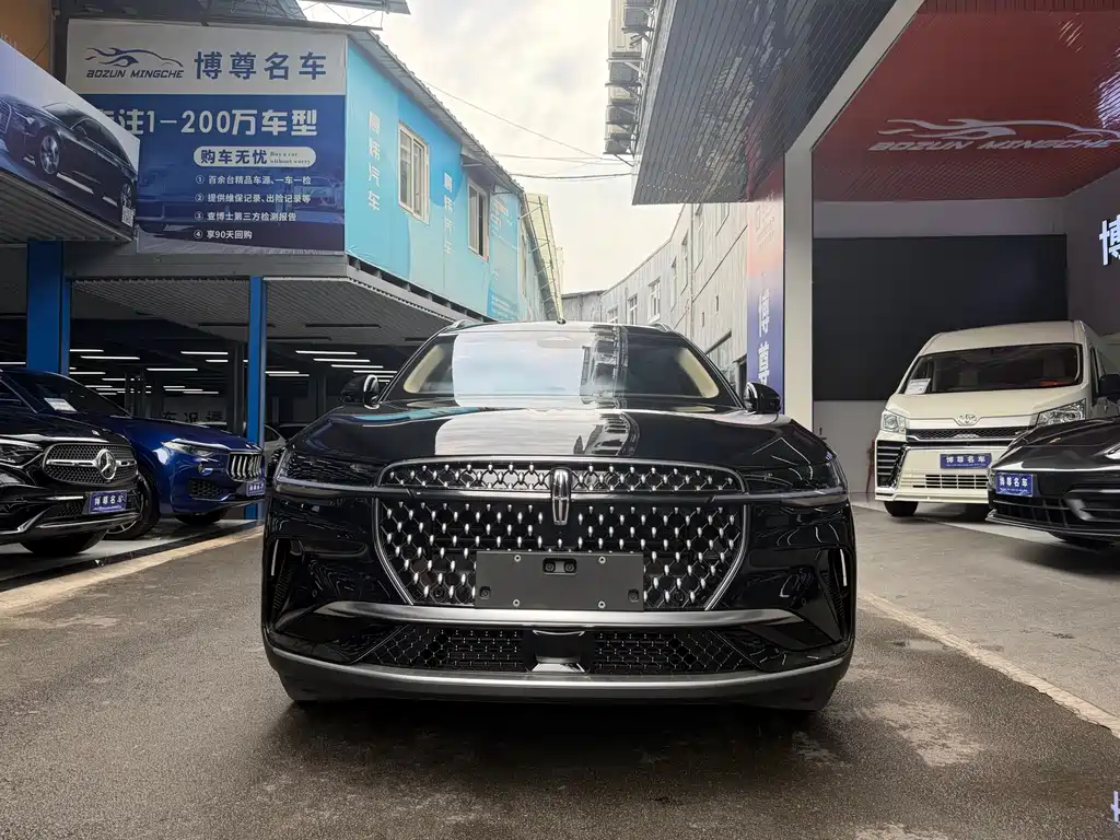 Lincoln Nautilus 2023 2.0T Premium