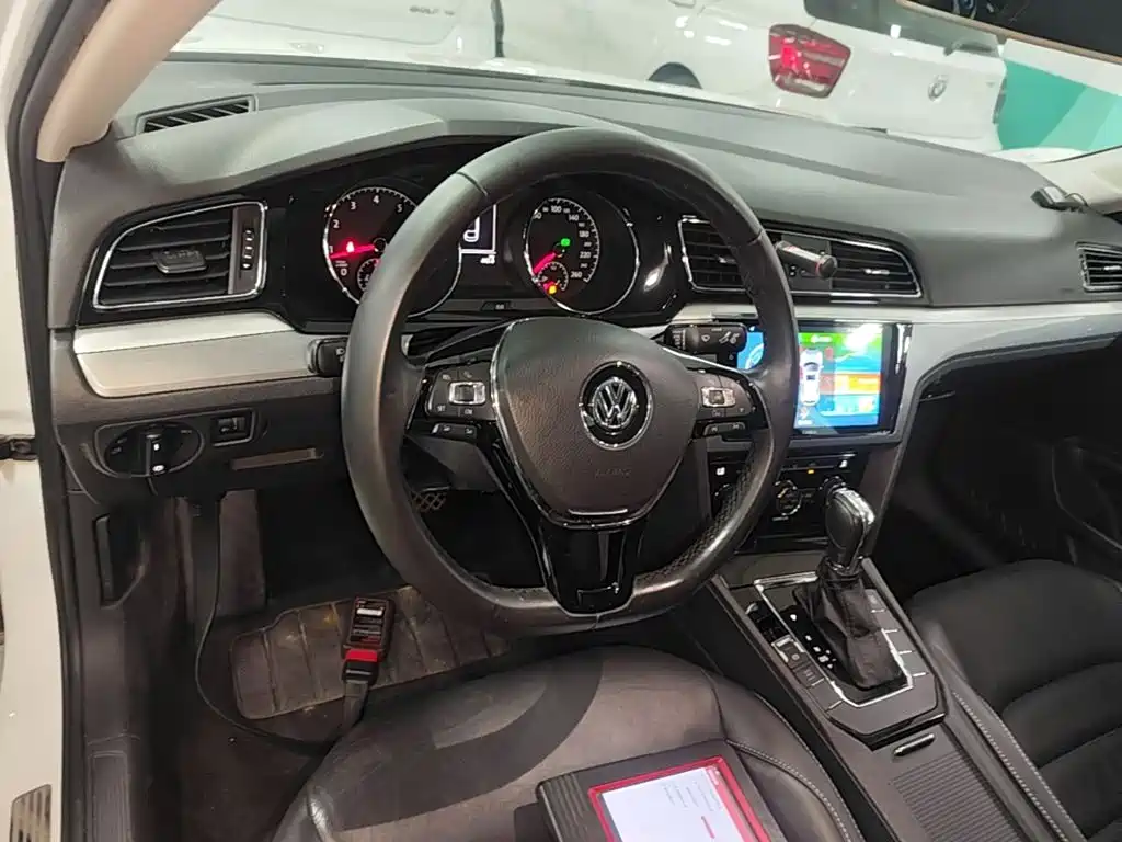 Volkswagen Lamando — миниатюра 10