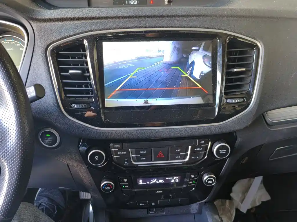 Geely Vision X6 — миниатюра 13