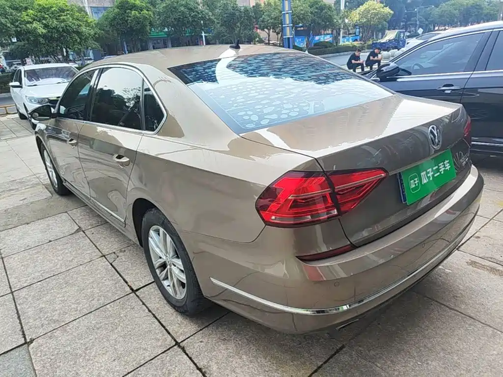 Volkswagen Passat — миниатюра 5