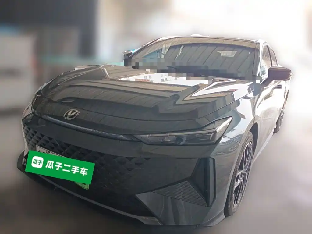 Changan UNI-V iDD — миниатюра 2