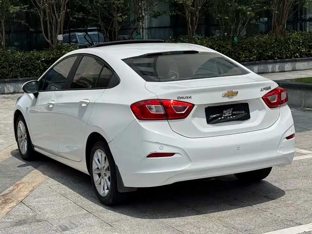 Chevrolet Cruze — миниатюра 3