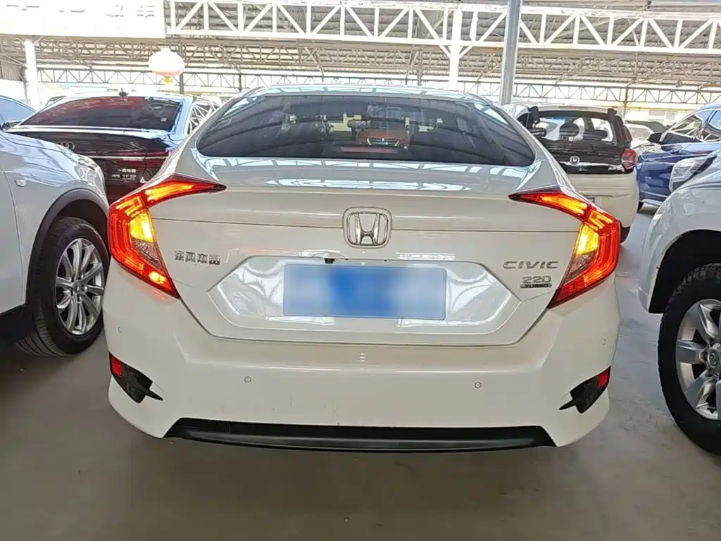 Honda Civic — миниатюра 6