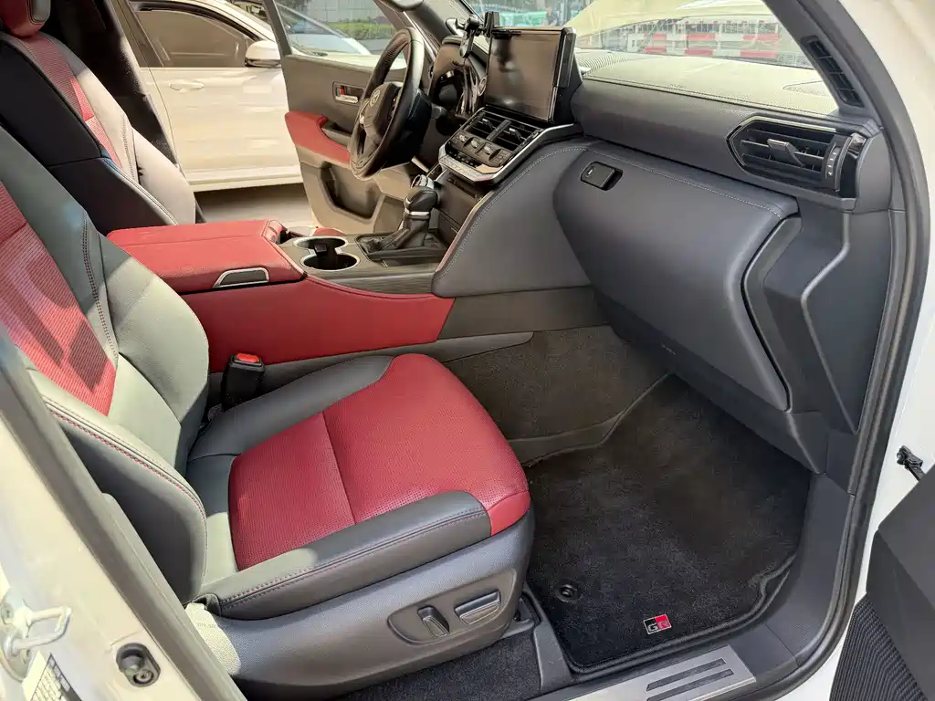 Toyota Land Cruiser — миниатюра 4