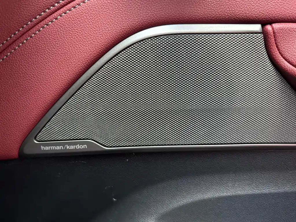 BMW 5 Series New Energy — миниатюра 10