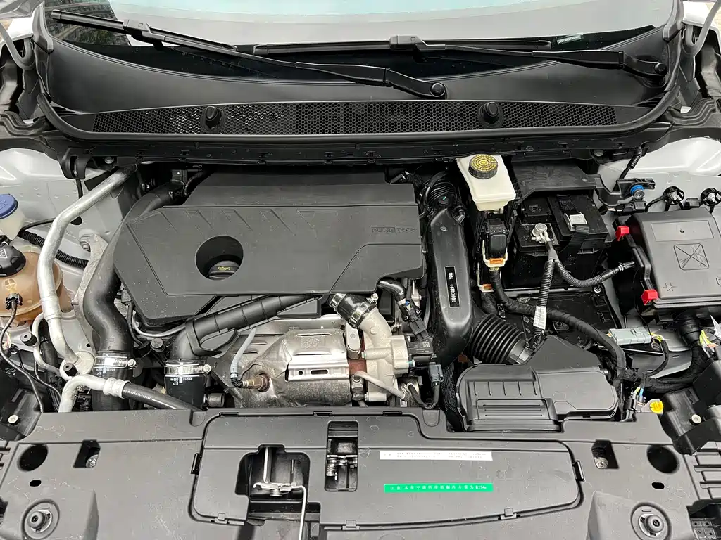 Peugeot 408 — миниатюра 5