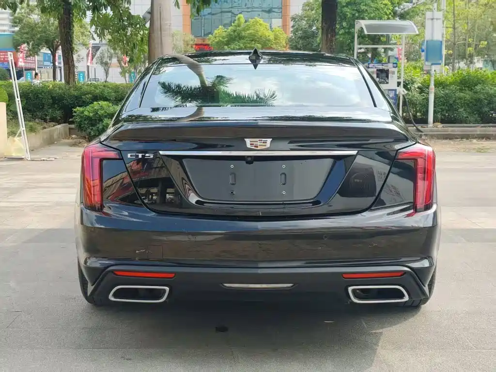 Cadillac CT5 — миниатюра 13
