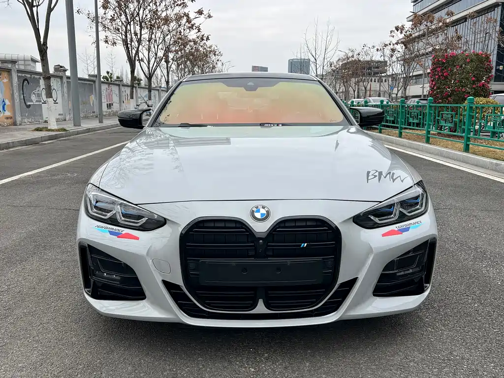 BMW 4 SERIES