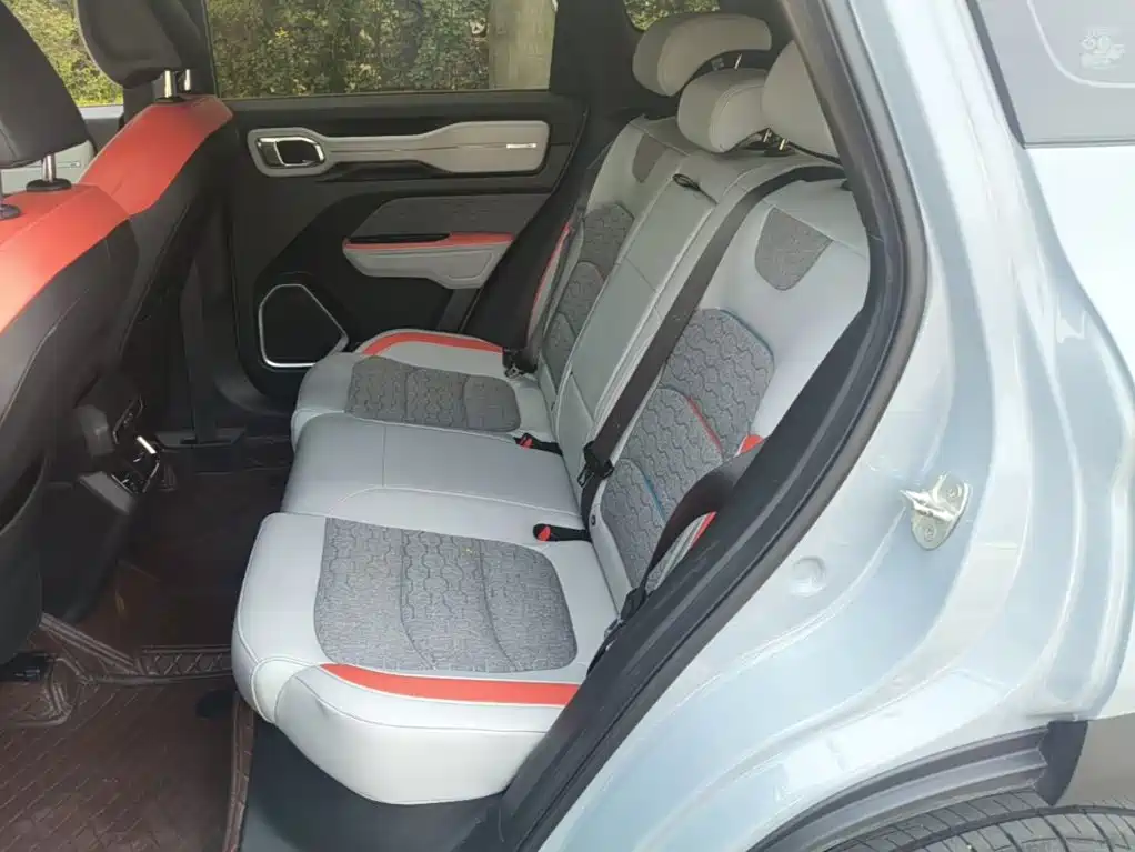 Geely Icon — миниатюра 17