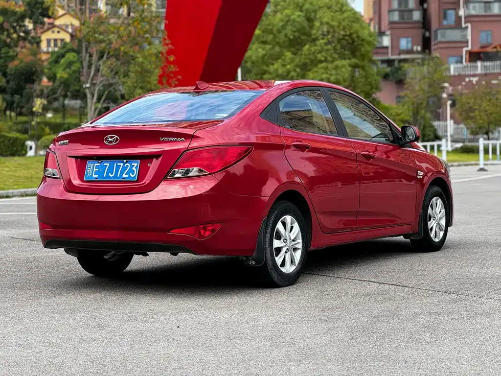 Hyundai Verna — миниатюра 9