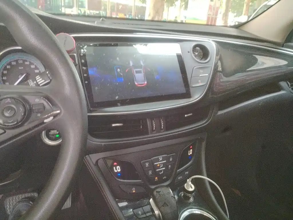 Buick Envision Plus — миниатюра 6