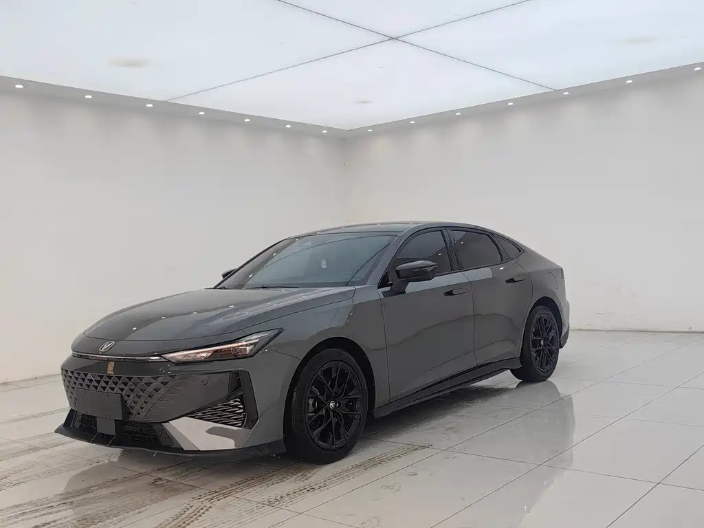 Changan UNI-V 2025