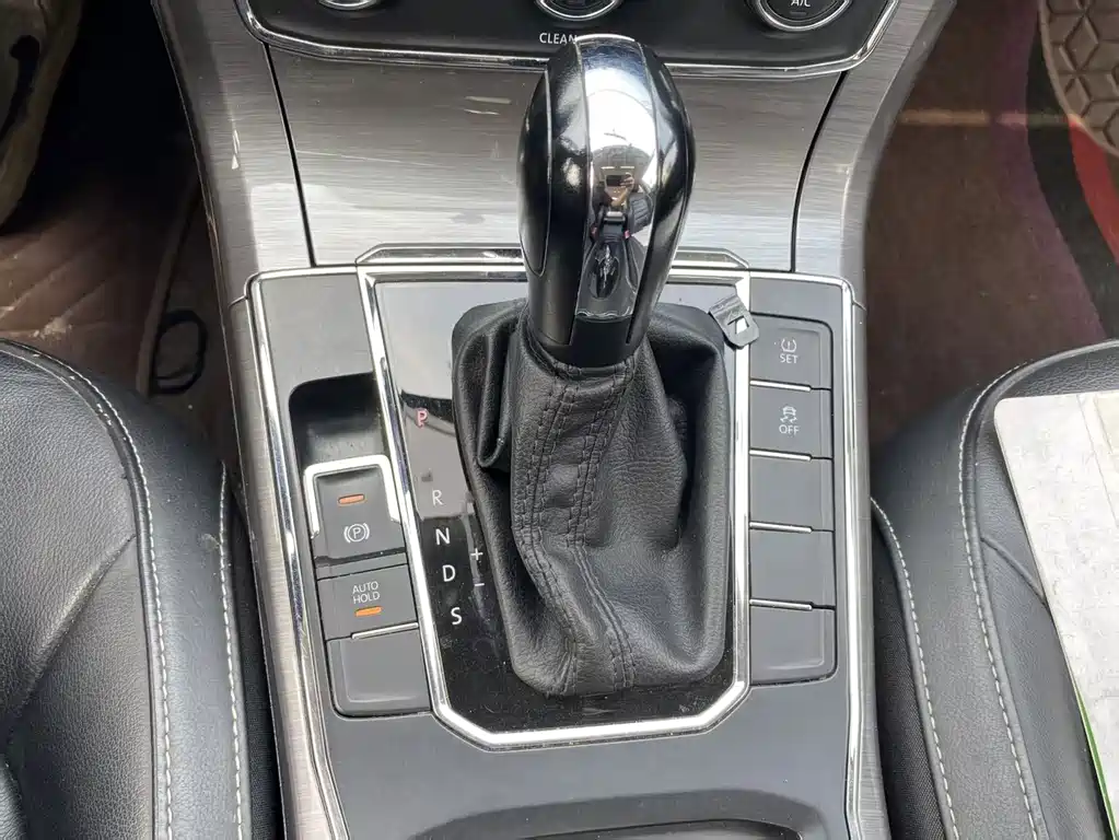 Volkswagen Passat — миниатюра 12
