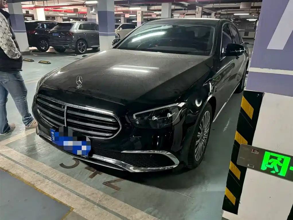 Mercedes-Benz E-Class 2022