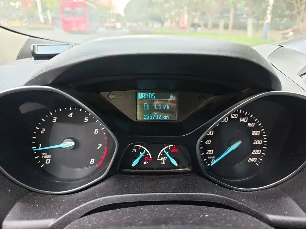 Ford Kuga — миниатюра 8