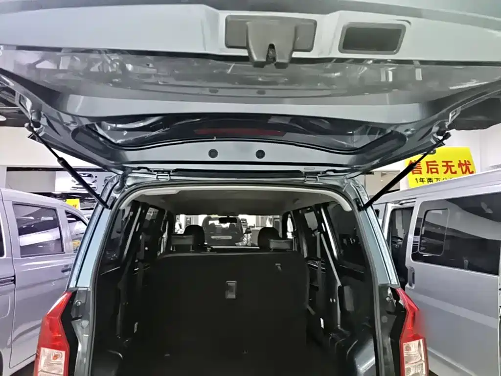 Wuling Hongguang PLUS — миниатюра 19