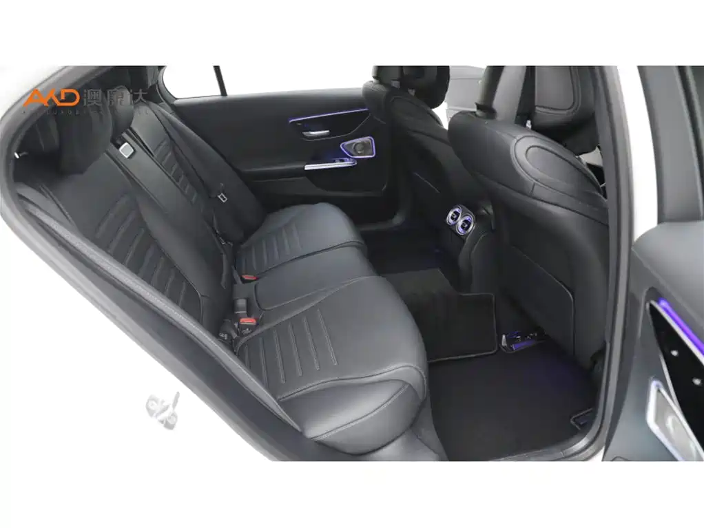 Mercedes-Benz C-Class New Energy — миниатюра 8