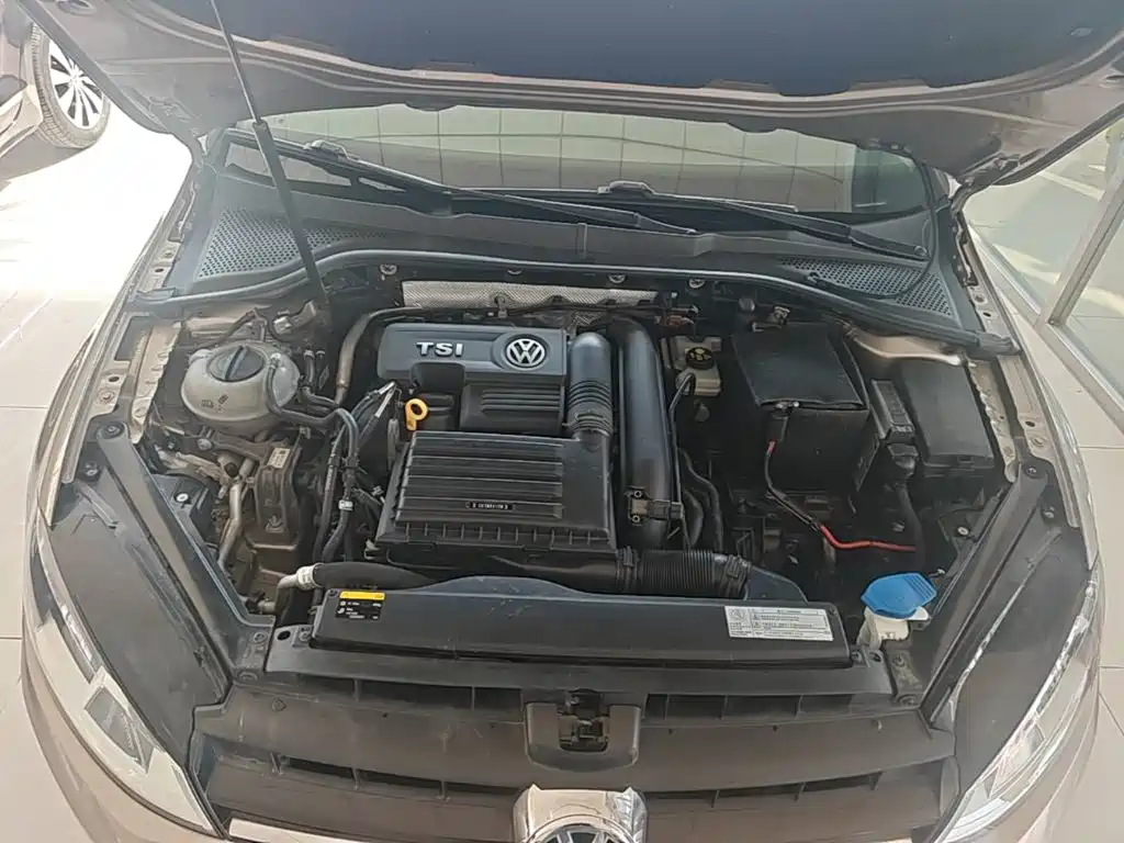 Volkswagen Golf — миниатюра 20