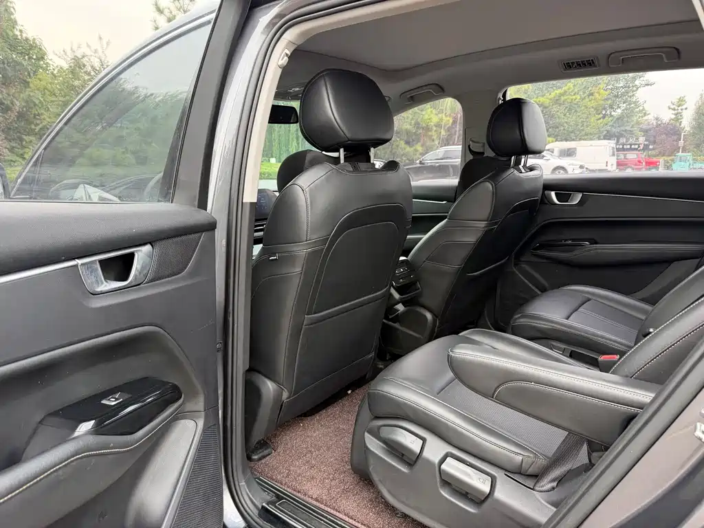 Wuling Victory — миниатюра 7
