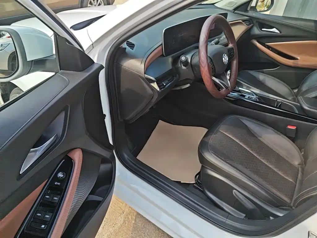 Buick Verano — миниатюра 16
