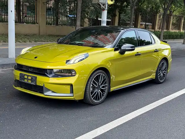 2021 Lynk & Co 03