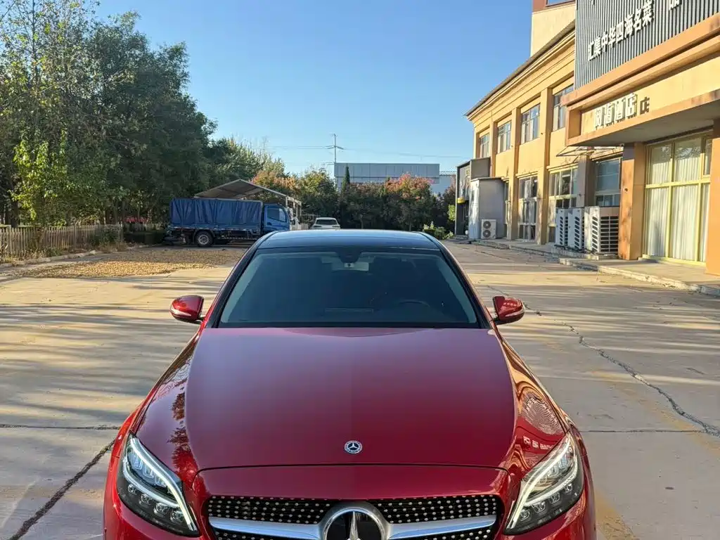Mercedes-Benz C-Class — миниатюра 2