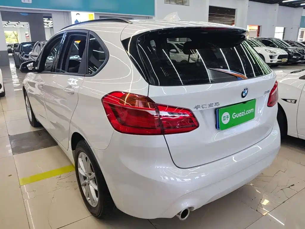 BMW 2 Series Active Tourer — миниатюра 23