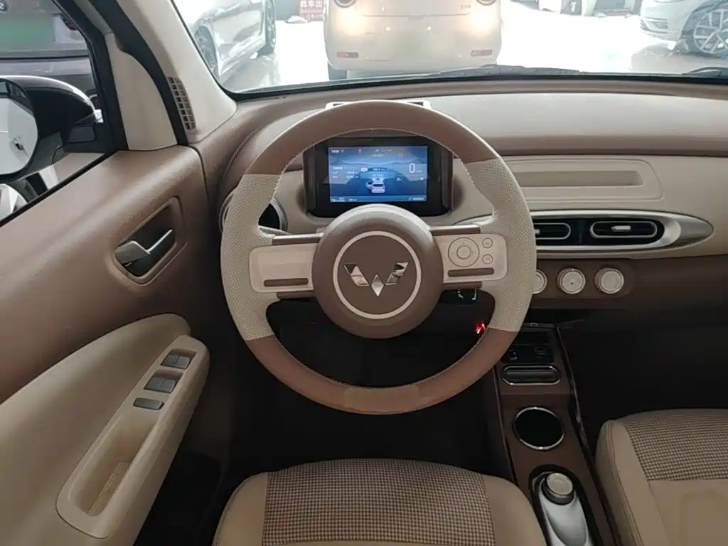 Wuling MINIEV — миниатюра 11