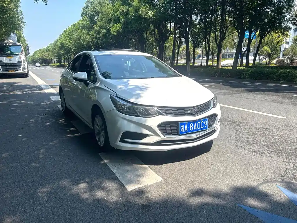 Chevrolet Cruze — миниатюра 4