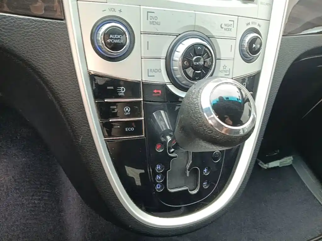 Luxgen Big 7 MPV — миниатюра 14