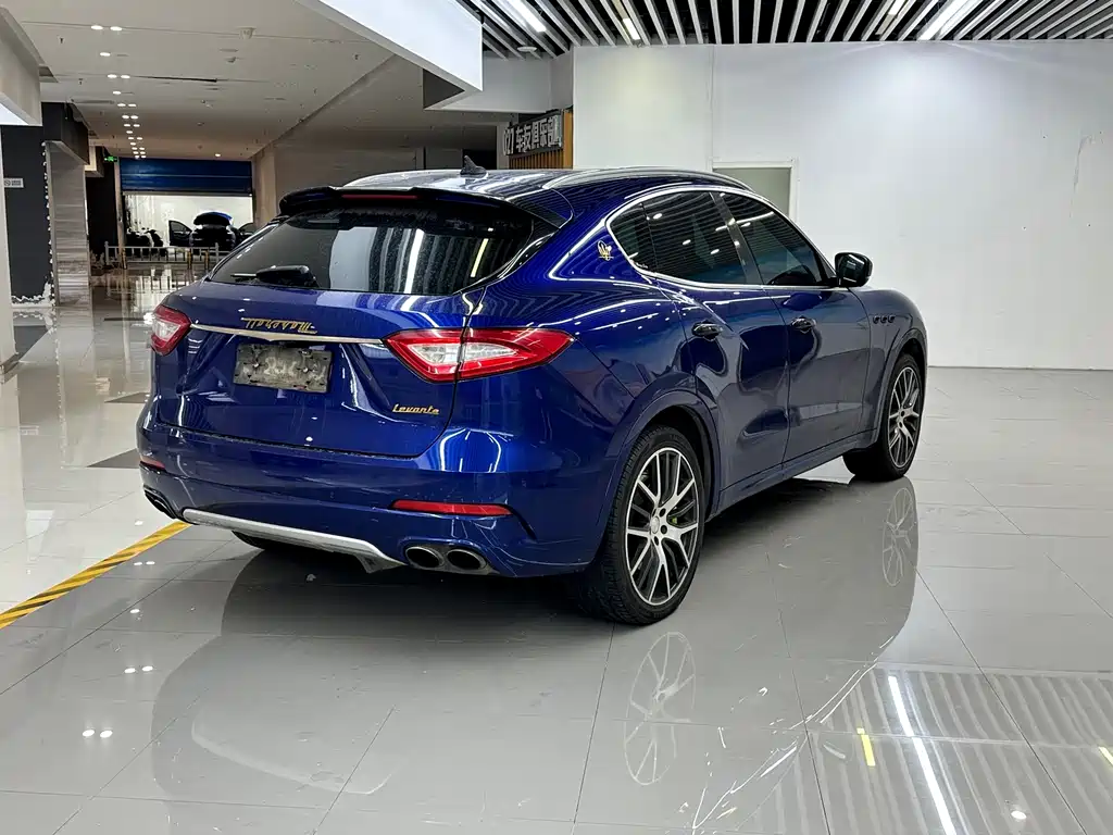 Maserati Levante — миниатюра 4