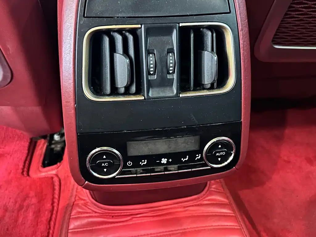 Maserati Levante — миниатюра 15