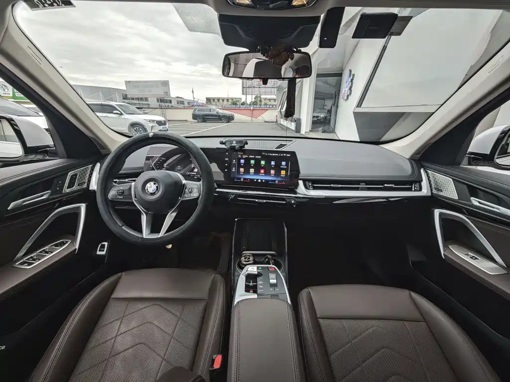 BMW X1 — миниатюра 6