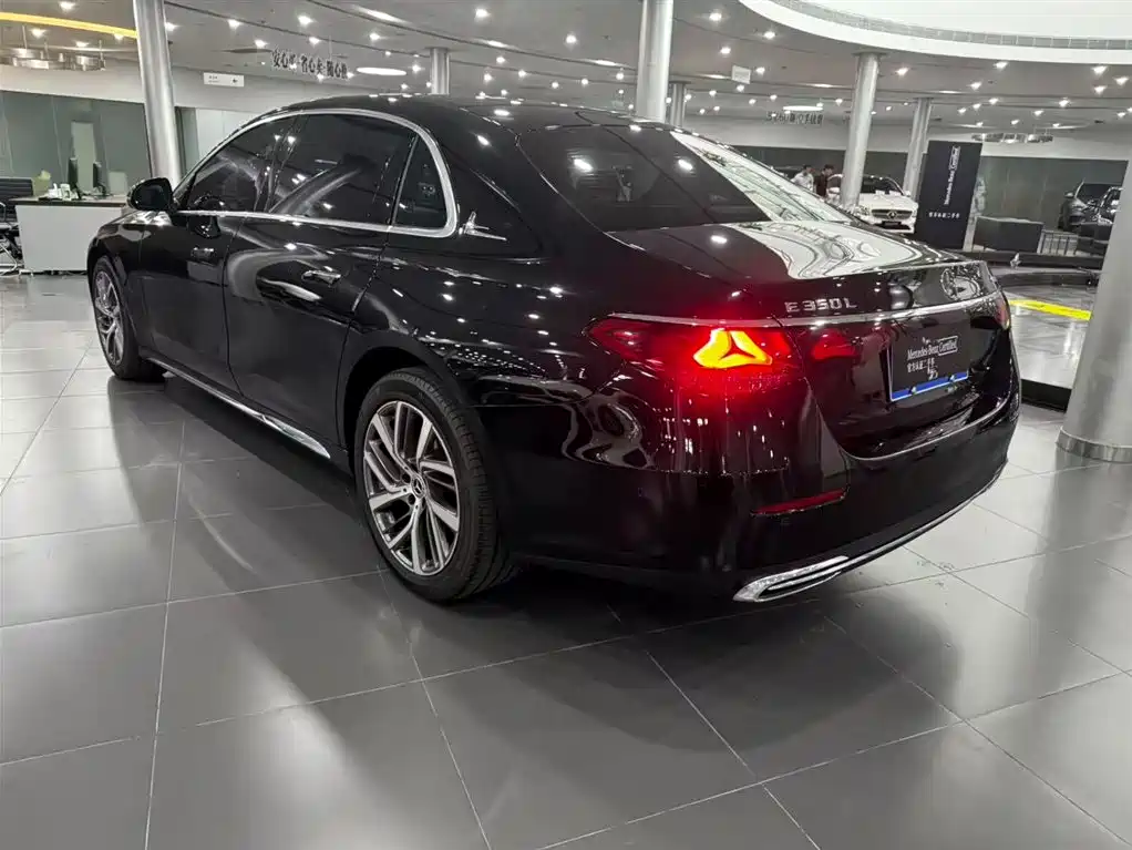 Mercedes-Benz E-Class E 2024 E 300 L Fashion