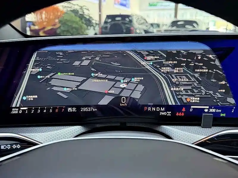 Cadillac XT5 — миниатюра 12