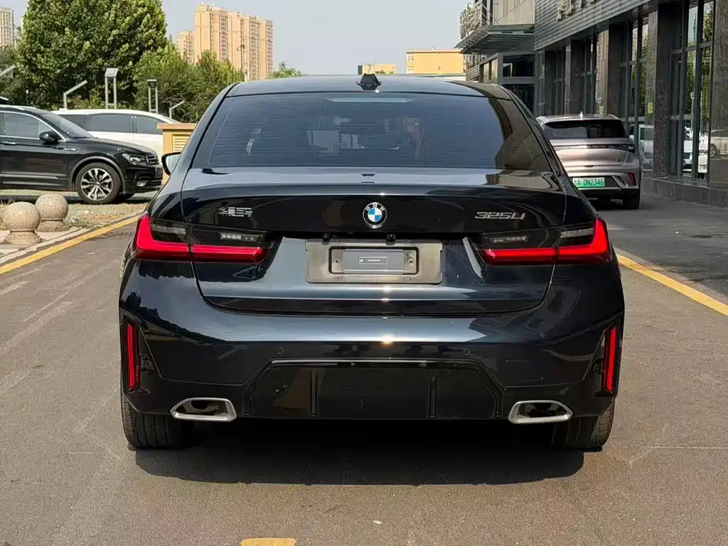 BMW 3 Series — миниатюра 5