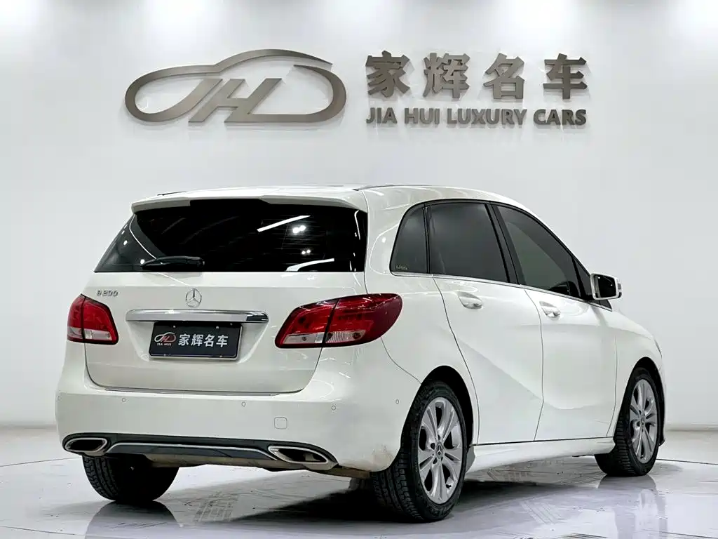 Mercedes-Benz B-Class — миниатюра 7