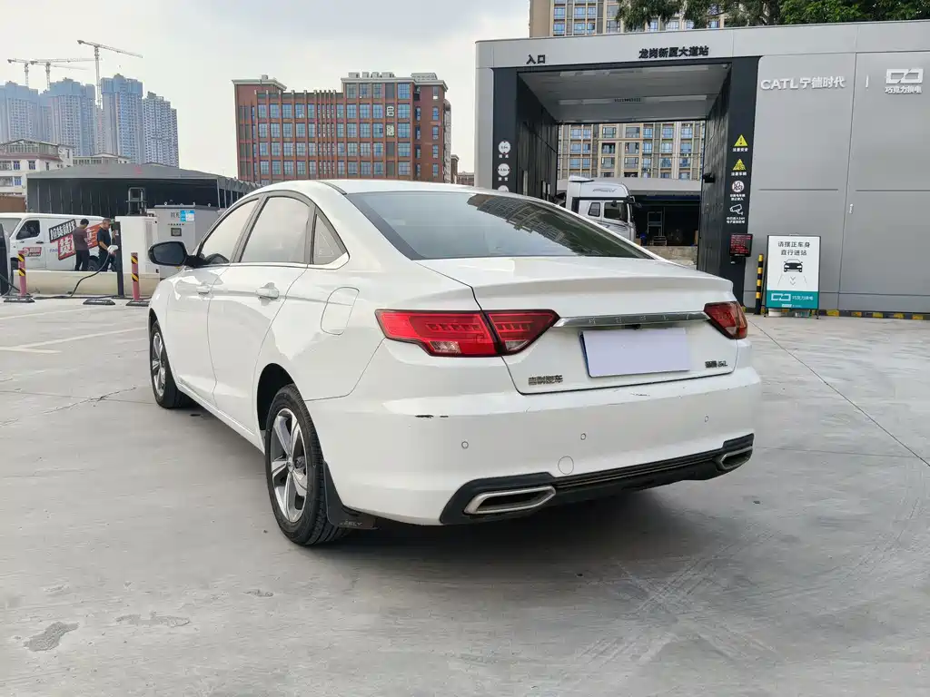 Geely Emgrand GL — миниатюра 4
