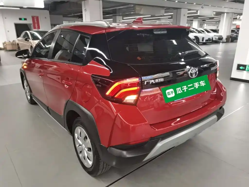 Toyota Yaris L — миниатюра 5
