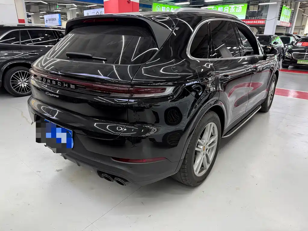 Porsche Cayenne — миниатюра 3