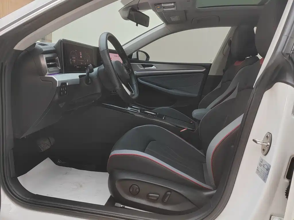 Volkswagen Lamando 2022 L 280TSI DSG