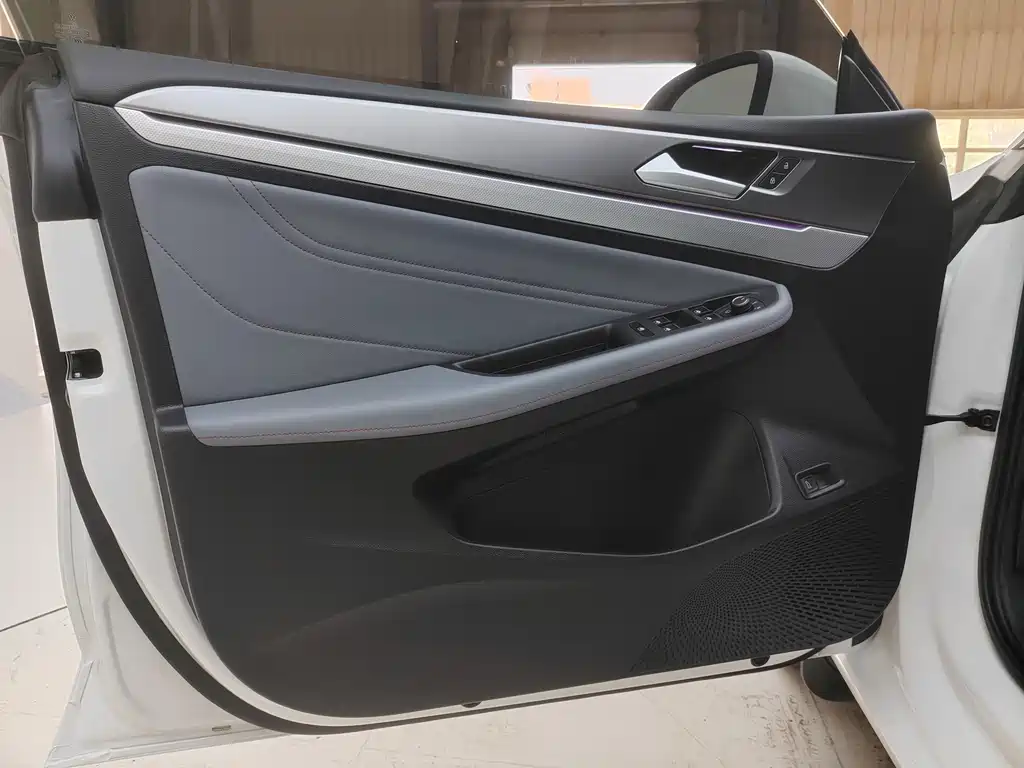 Volkswagen Lamando 2022 L 280TSI DSG