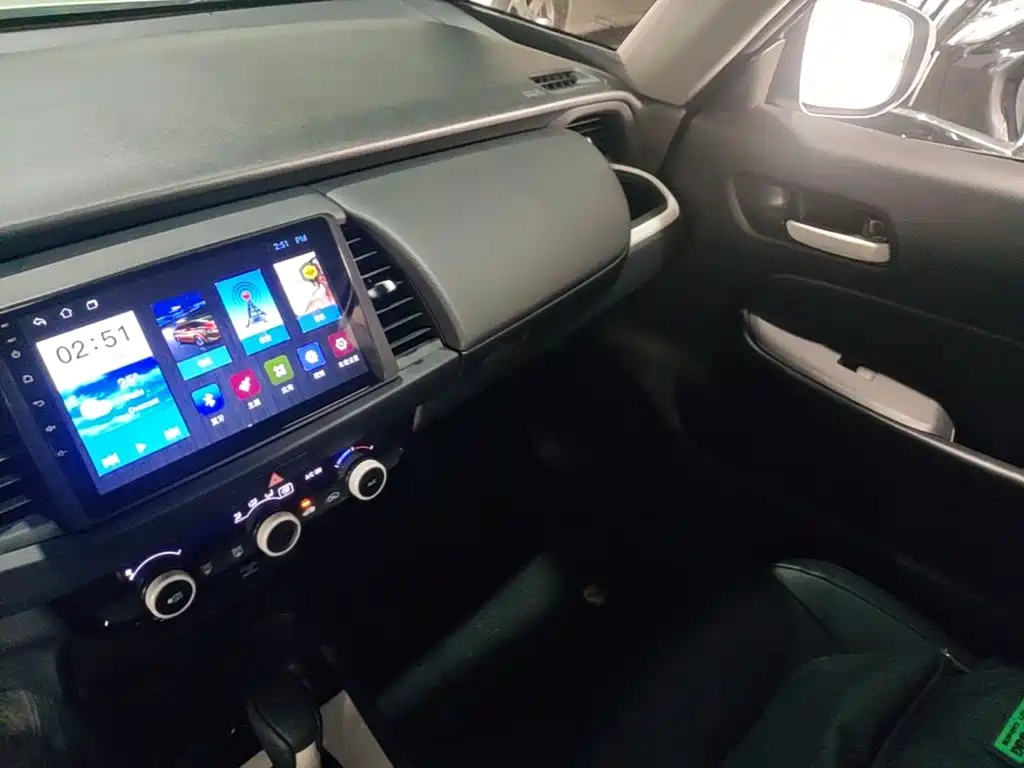 Honda Fit — миниатюра 13