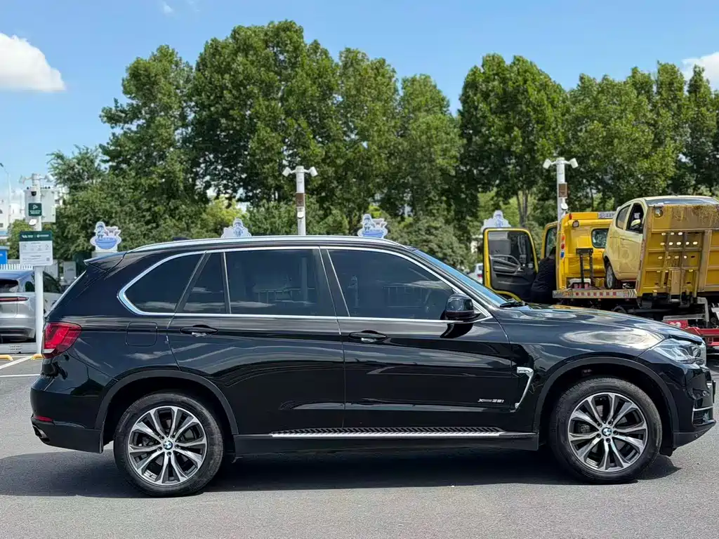 BMW X5 (Import) — миниатюра 3