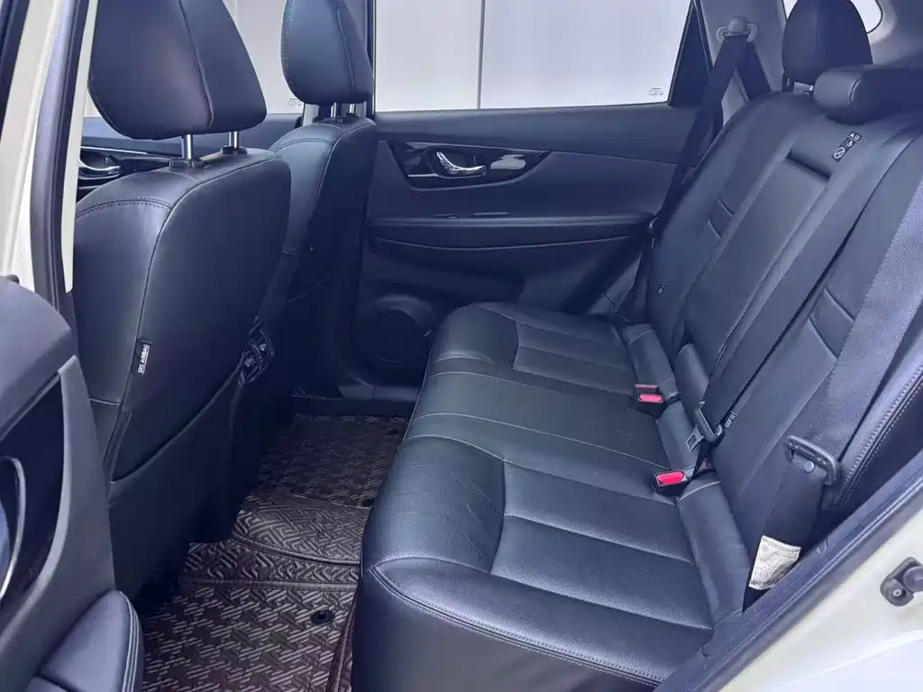 Nissan X-Trail — миниатюра 10