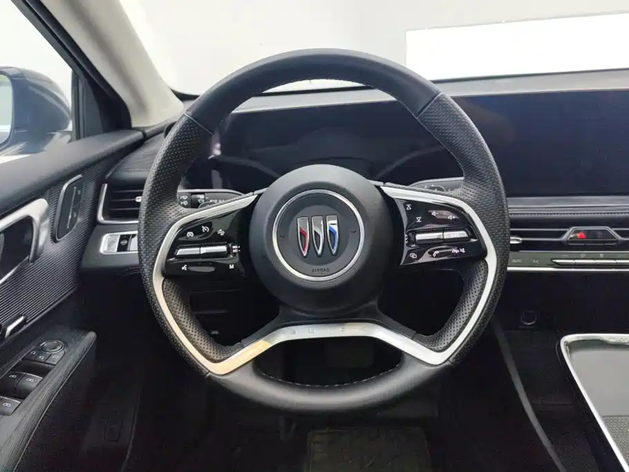 Buick LaCrosse — миниатюра 15