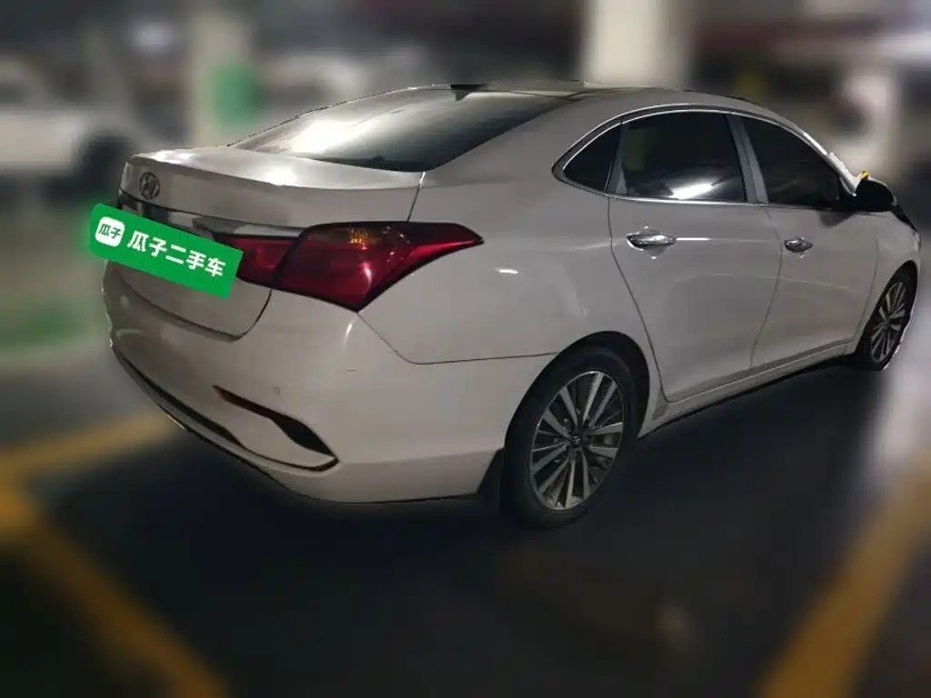 Hyundai Mistra — миниатюра 4